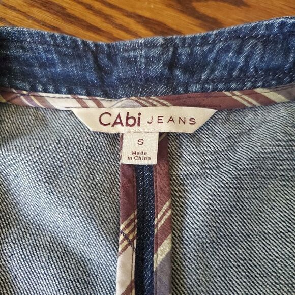 CAbi jean button front vest sz small - Picture 3 of 5